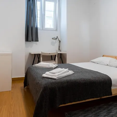 Entrecampos - Family With Terrace *